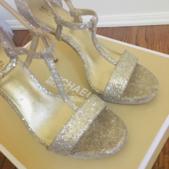 MICHAEL KORS SIMONE SANDALS SZ 6 - Picture 7 of 8